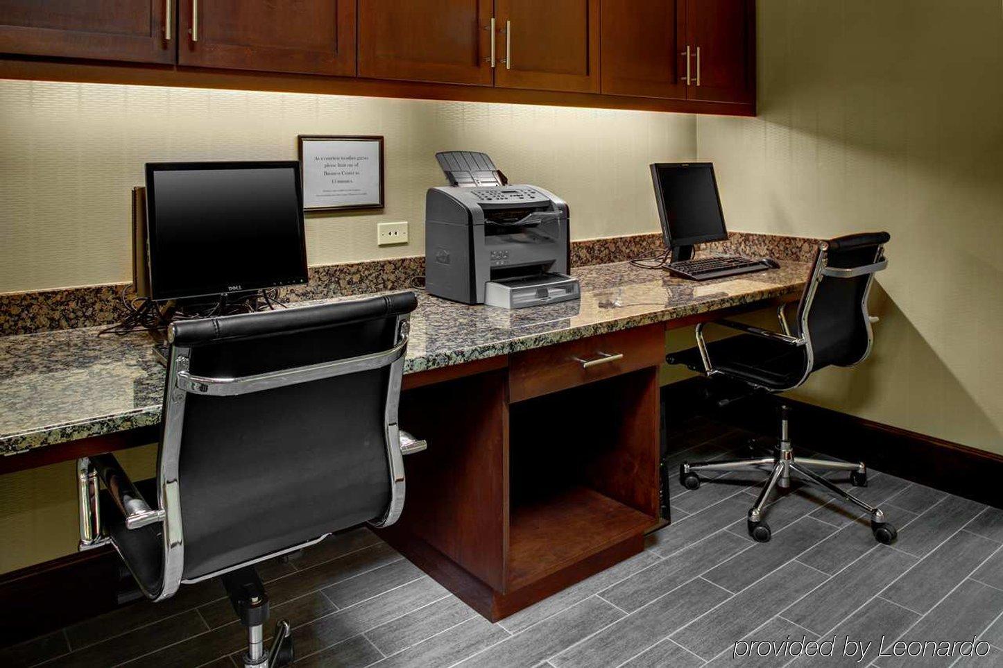 Hampton Atlanta Perimeter Center Hotel 3*